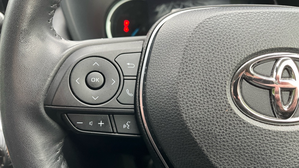 Toyota RAV4 2.5 VVT-i Hybrid Icon 5dr CVT 2WD Hybrid Estate - Image 25