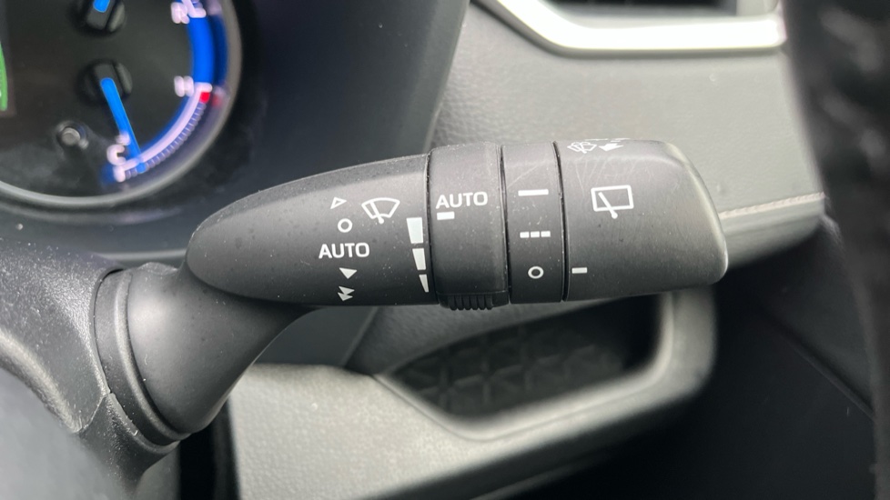 Toyota RAV4 2.5 VVT-i Hybrid Icon 5dr CVT 2WD Hybrid Estate - Image 27