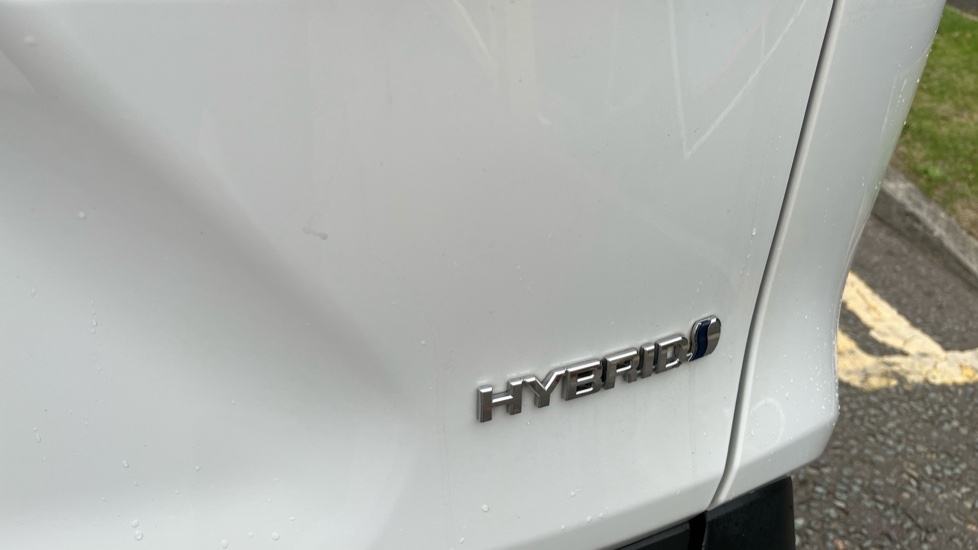 Toyota RAV4 2.5 VVT-i Hybrid Icon 5dr CVT 2WD Hybrid Estate - Image 40