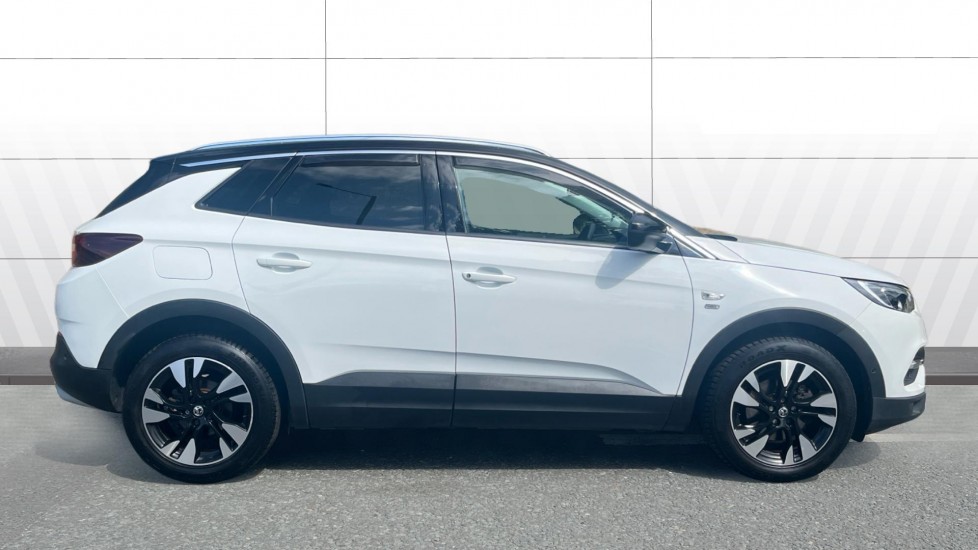 Vauxhall Grandland X 1.2 Turbo Griffin Edition 5dr Petrol Hatchback - Image 5