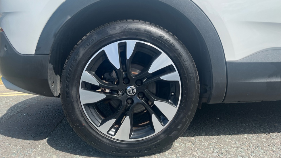 Vauxhall Grandland X 1.2 Turbo Griffin Edition 5dr Petrol Hatchback - Image 7