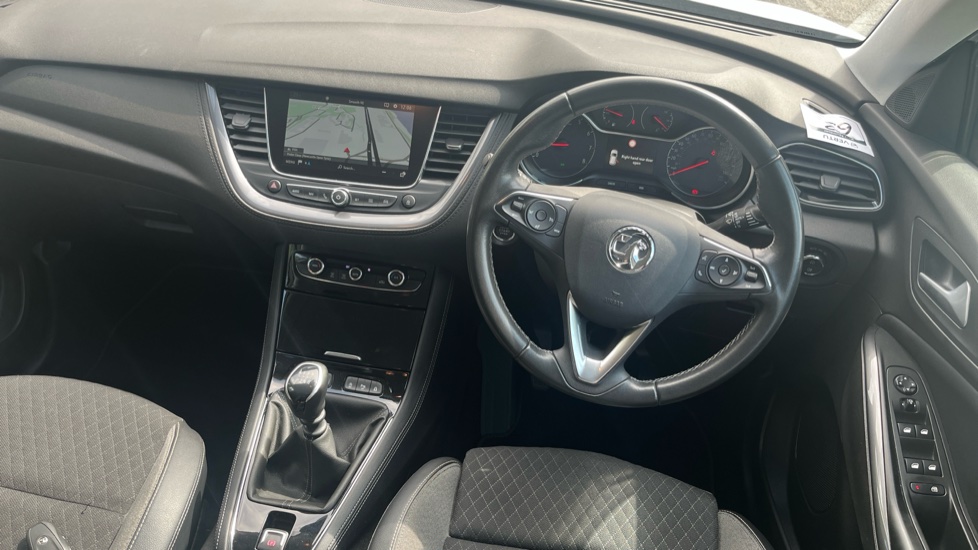 Vauxhall Grandland X 1.2 Turbo Griffin Edition 5dr Petrol Hatchback - Image 10