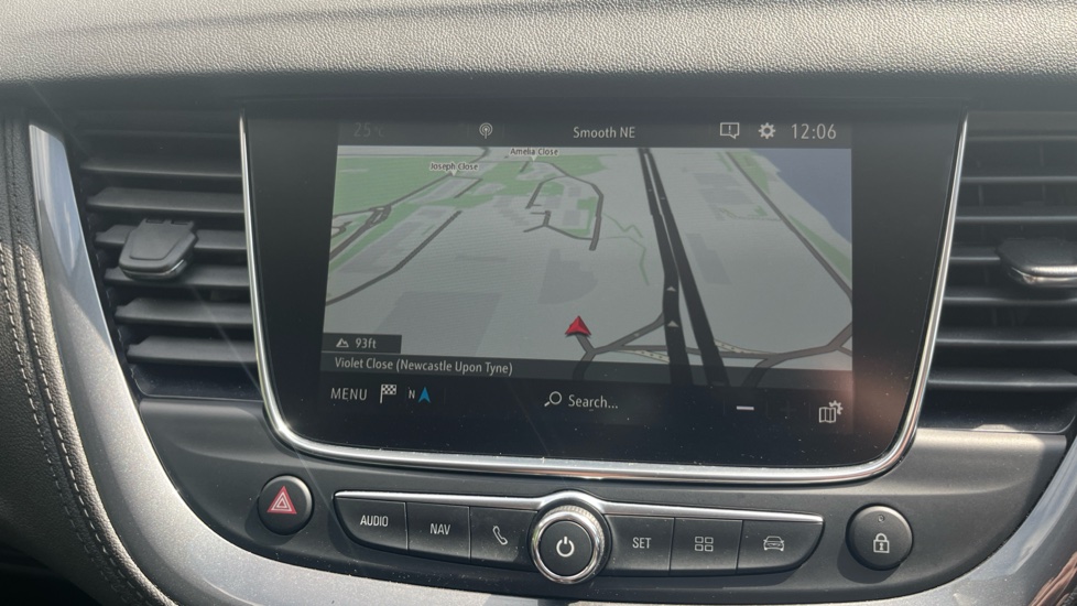 Vauxhall Grandland X 1.2 Turbo Griffin Edition 5dr Petrol Hatchback - Image 12