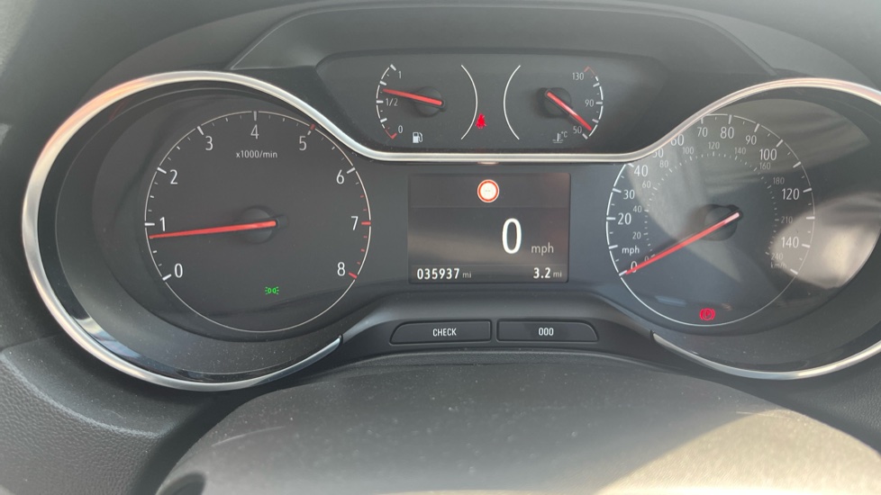 Vauxhall Grandland X 1.2 Turbo Griffin Edition 5dr Petrol Hatchback - Image 18