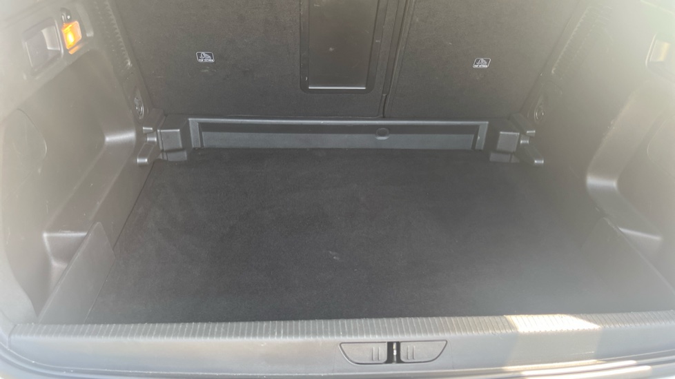 Vauxhall Grandland X 1.2 Turbo Griffin Edition 5dr Petrol Hatchback - Image 27