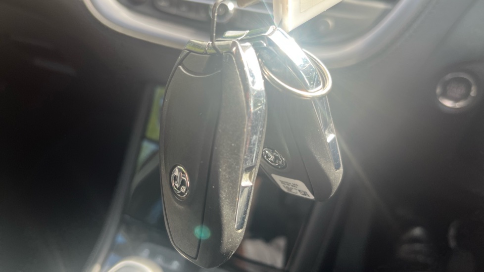Vauxhall Grandland X 1.2 Turbo Griffin Edition 5dr Petrol Hatchback - Image 45
