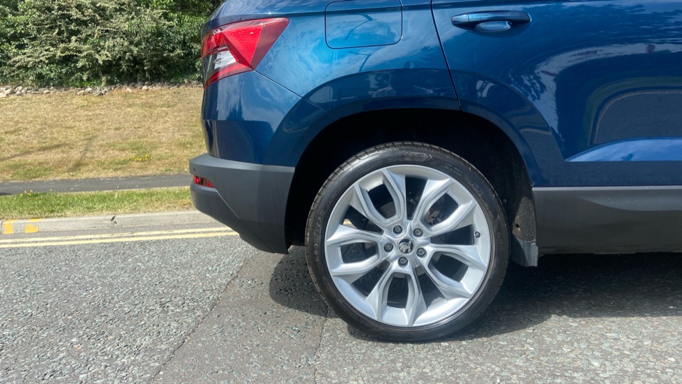 Skoda Karoq 1.5 TSI SE L 5dr DSG Petrol Estate - Image 7
