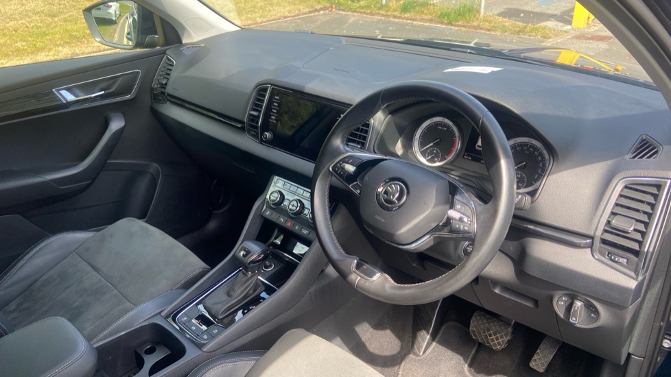 Skoda Karoq 1.5 TSI SE L 5dr DSG Petrol Estate - Image 11