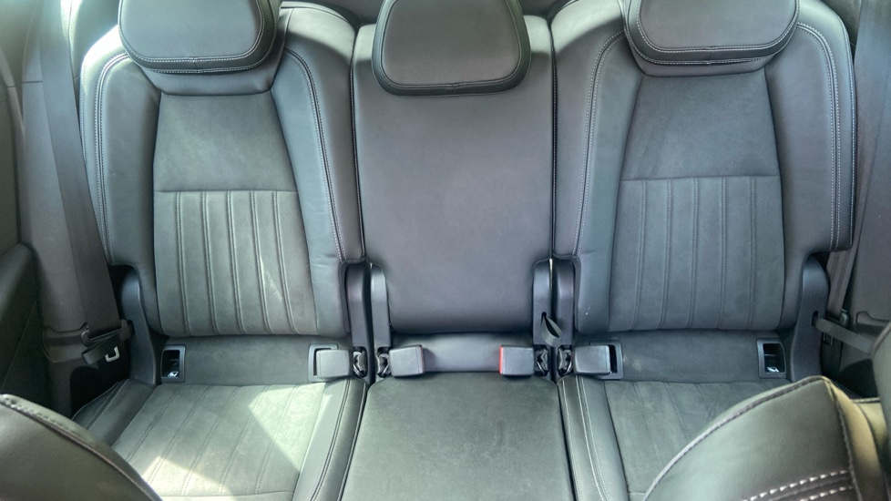 Skoda Karoq 1.5 TSI SE L 5dr DSG Petrol Estate - Image 15