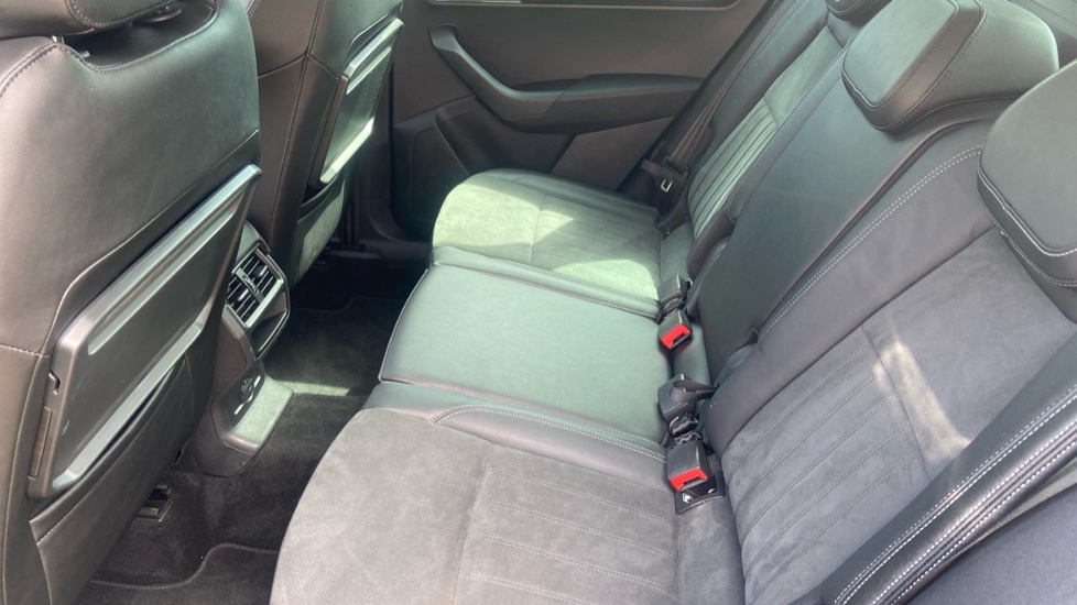 Skoda Karoq 1.5 TSI SE L 5dr DSG Petrol Estate - Image 16