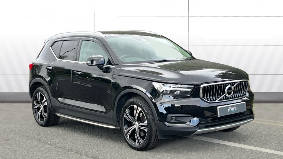 Volvo XC40 2.0 B4P Inscription Pro 5dr AWD Auto Petrol Estate - Image 1