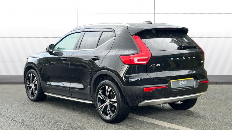 Volvo XC40 2.0 B4P Inscription Pro 5dr AWD Auto Petrol Estate - Image 2