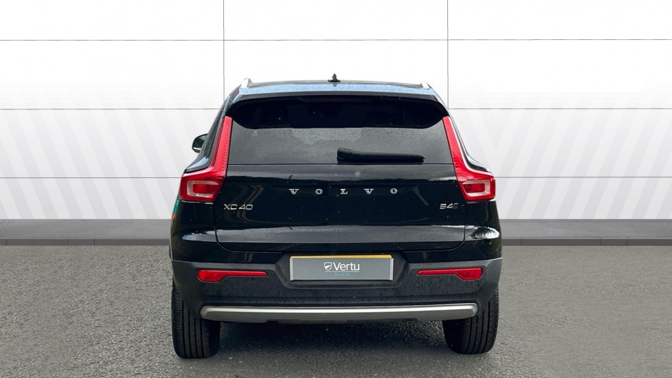 Volvo XC40 2.0 B4P Inscription Pro 5dr AWD Auto Petrol Estate - Image 6