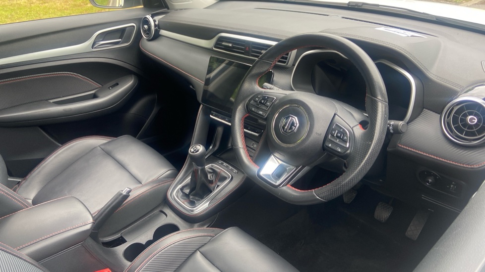 MG ZS 1.5 VTi-TECH Exclusive 5dr Petrol Hatchback - Image 11