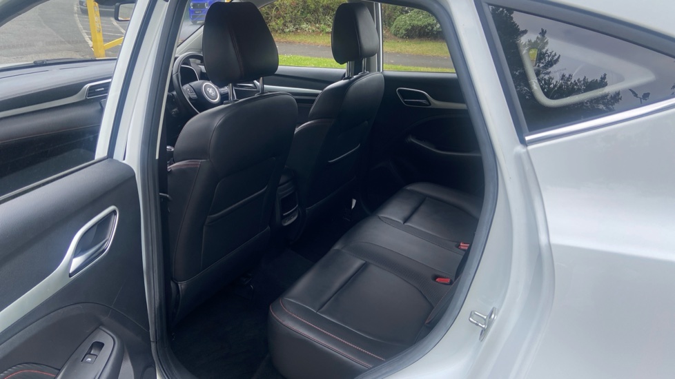 MG ZS 1.5 VTi-TECH Exclusive 5dr Petrol Hatchback - Image 16