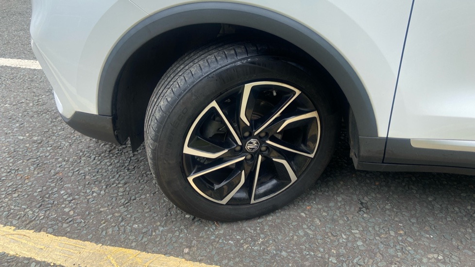 MG ZS 1.5 VTi-TECH Exclusive 5dr Petrol Hatchback - Image 21
