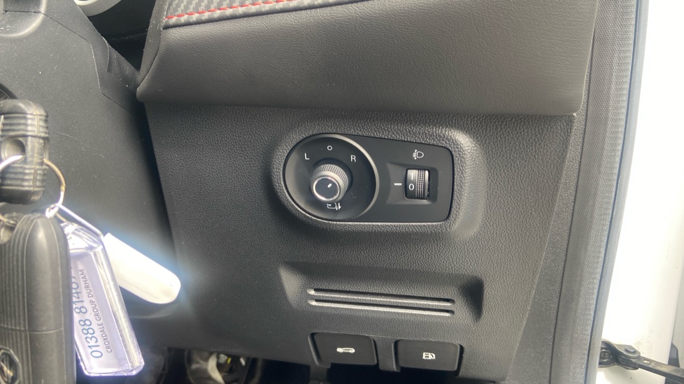 MG ZS 1.5 VTi-TECH Exclusive 5dr Petrol Hatchback - Image 32