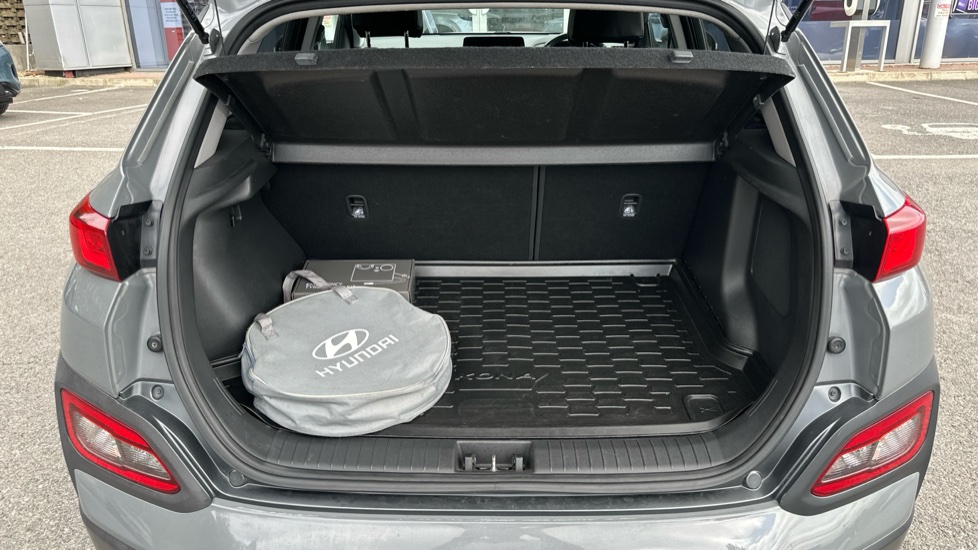 Hyundai KONA 150kW Premium SE 64kWh 5dr Auto Electric Hatchback - Image 4