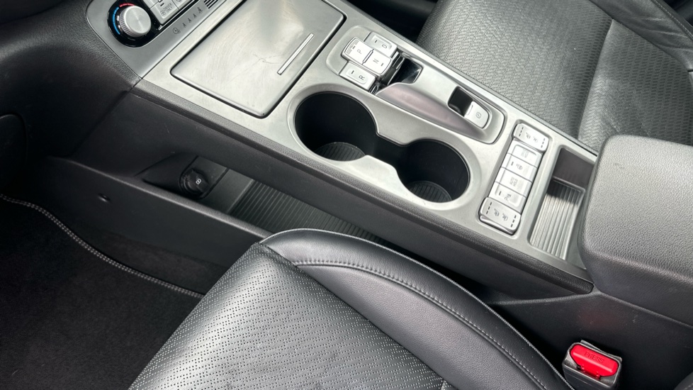 Hyundai KONA 150kW Premium SE 64kWh 5dr Auto Electric Hatchback - Image 13