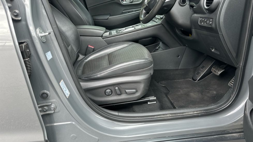 Hyundai KONA 150kW Premium SE 64kWh 5dr Auto Electric Hatchback - Image 41