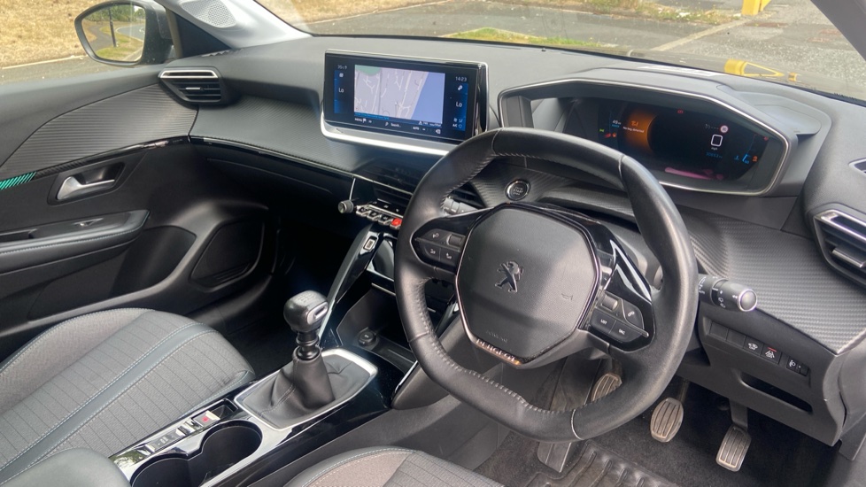 Peugeot 208 1.2 PureTech 100 Allure Premium 5dr Petrol Hatchback - Image 11