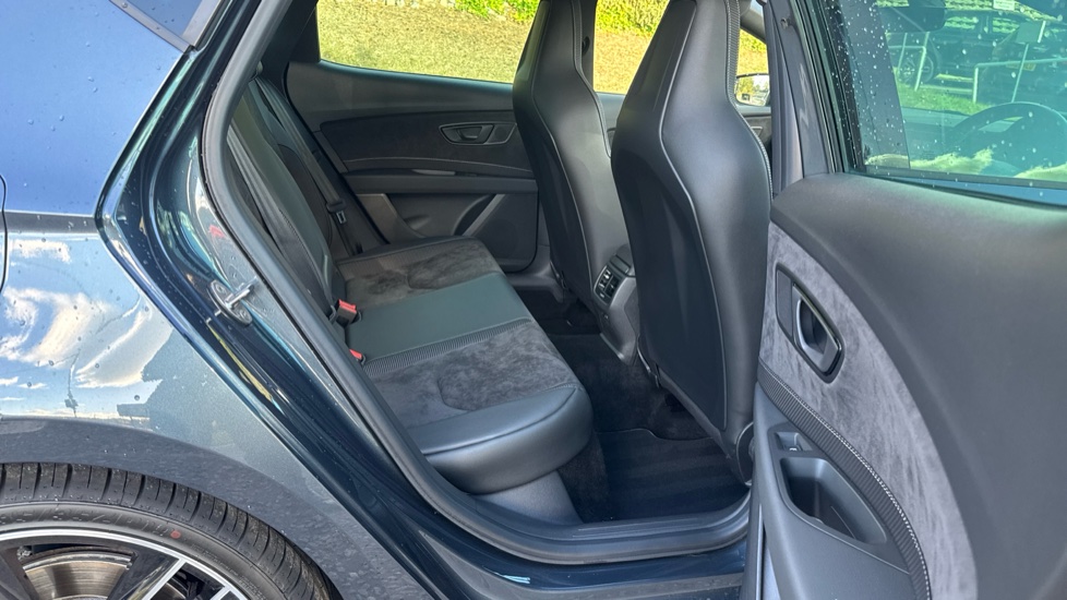 CUPRA Leon 2.0 TSI 290 Cupra Lux [EZ] 5dr DSG Petrol Hatchback - Image 33