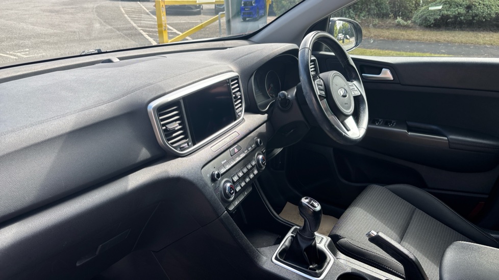 Kia Sportage 1.6 CRDi 48V ISG 2 5dr Diesel Estate - Image 9
