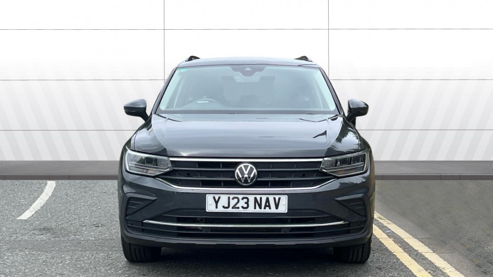 Volkswagen Tiguan 1.5 TSI Life 5dr Petrol Estate - Image 3