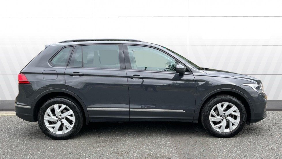 Volkswagen Tiguan 1.5 TSI Life 5dr Petrol Estate - Image 5
