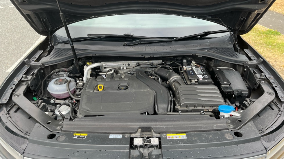 Volkswagen Tiguan 1.5 TSI Life 5dr Petrol Estate - Image 8