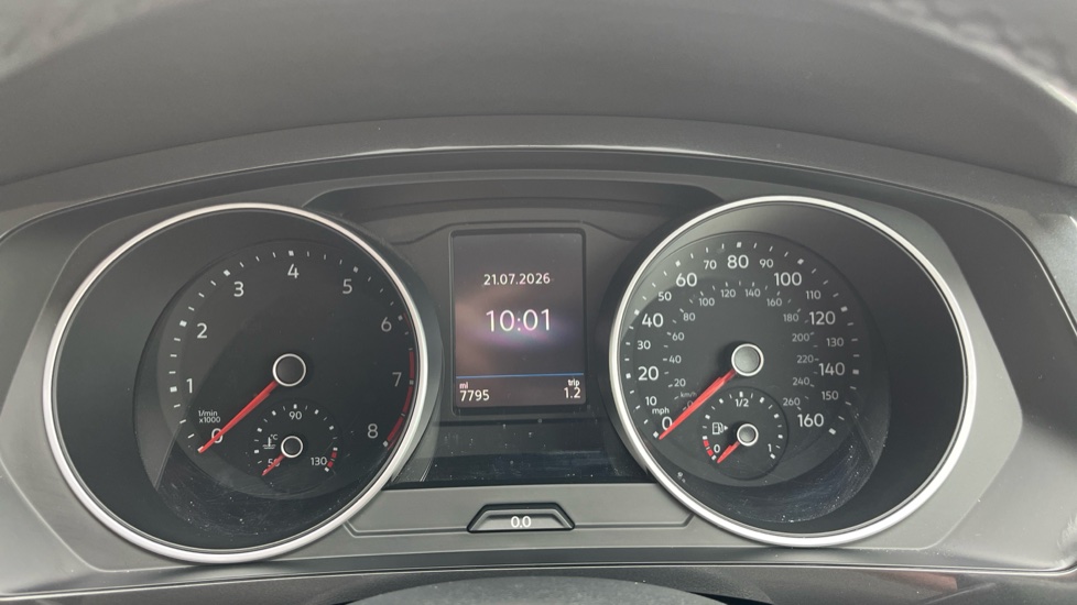 Volkswagen Tiguan 1.5 TSI Life 5dr Petrol Estate - Image 18