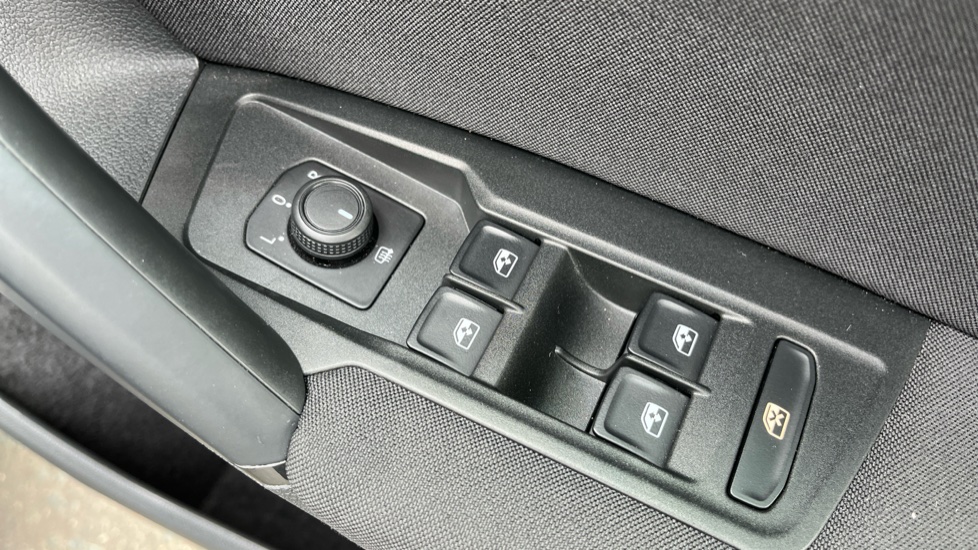 Volkswagen Tiguan 1.5 TSI Life 5dr Petrol Estate - Image 22