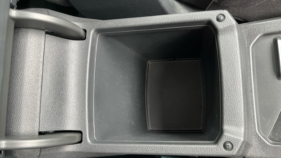 Volkswagen Tiguan 1.5 TSI Life 5dr Petrol Estate - Image 30
