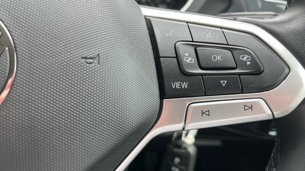 Volkswagen Tiguan 1.5 TSI Life 5dr Petrol Estate - Image 32