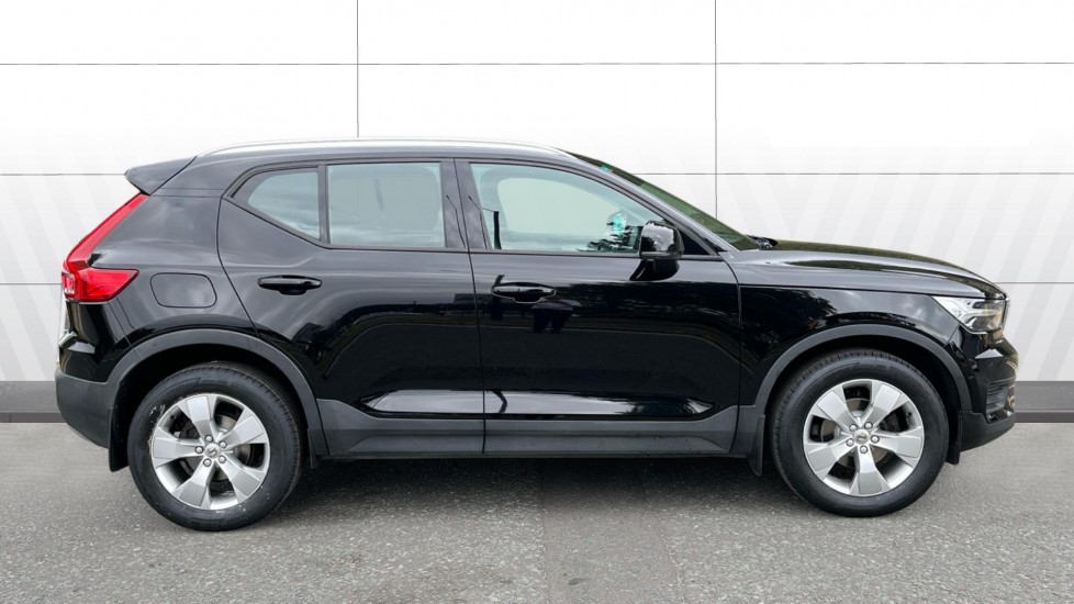 Volvo XC40 2.0 D3 Momentum 5dr Geartronic Diesel Estate - Image 5