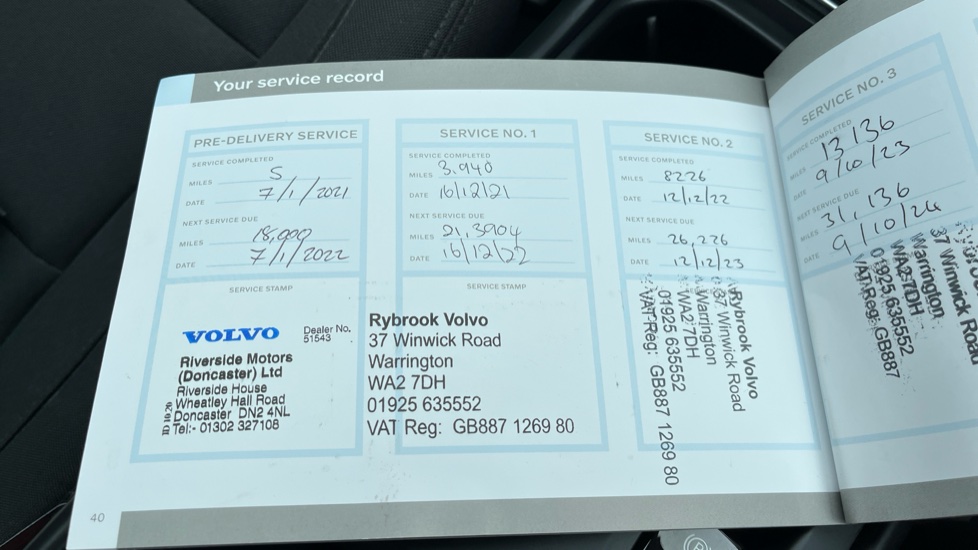 Volvo XC40 2.0 D3 Momentum 5dr Geartronic Diesel Estate - Image 34