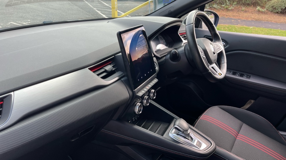 Renault Captur 1.6 E-TECH Hybrid 145 R.S. Line 5dr Auto Hybrid Hatchback - Image 9