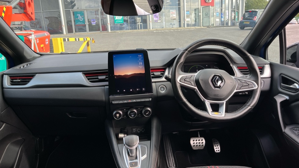 Renault Captur 1.6 E-TECH Hybrid 145 R.S. Line 5dr Auto Hybrid Hatchback - Image 10