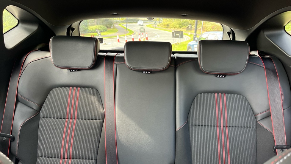 Renault Captur 1.6 E-TECH Hybrid 145 R.S. Line 5dr Auto Hybrid Hatchback - Image 15