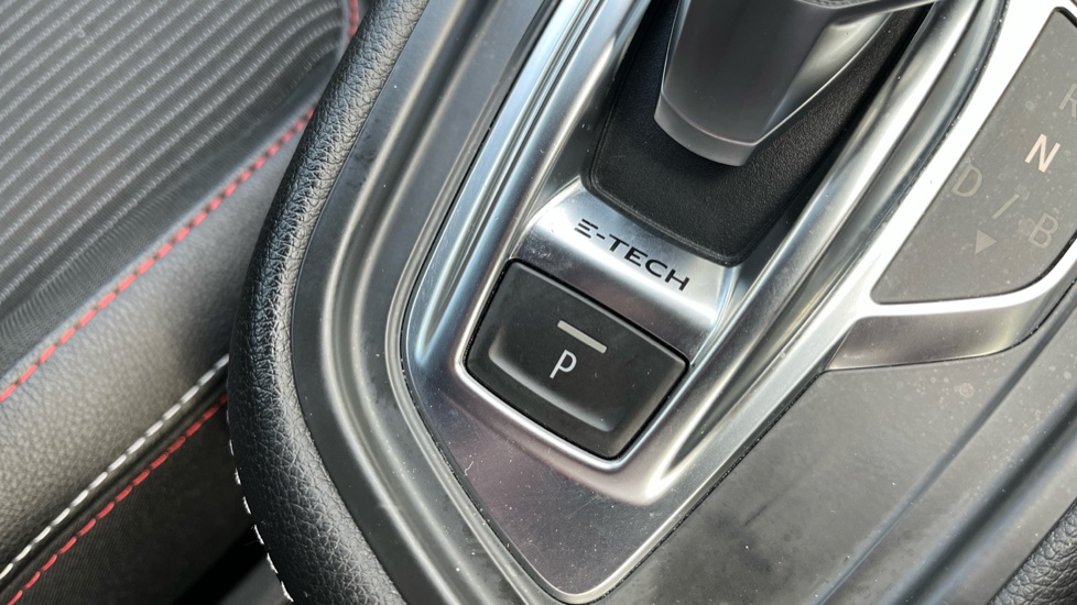 Renault Captur 1.6 E-TECH Hybrid 145 R.S. Line 5dr Auto Hybrid Hatchback - Image 25