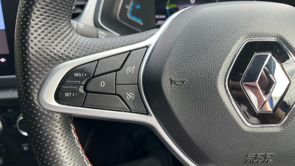 Renault Captur 1.6 E-TECH Hybrid 145 R.S. Line 5dr Auto Hybrid Hatchback - Image 29