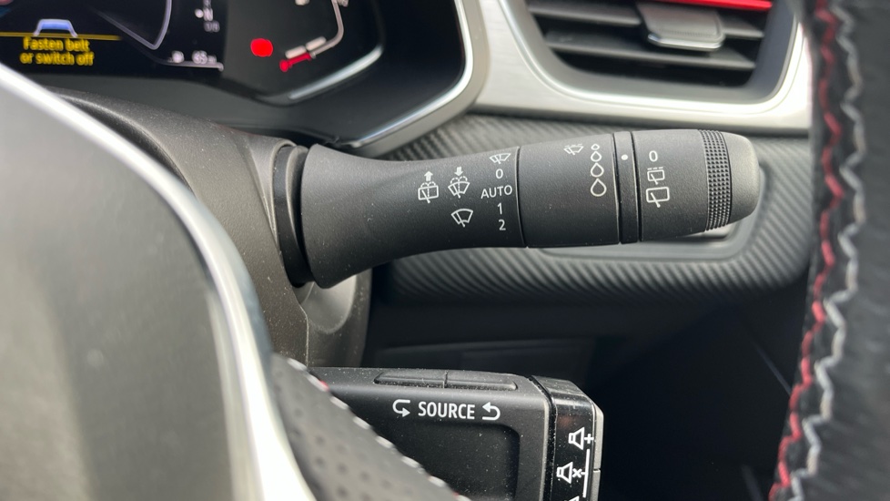 Renault Captur 1.6 E-TECH Hybrid 145 R.S. Line 5dr Auto Hybrid Hatchback - Image 31