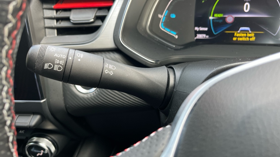 Renault Captur 1.6 E-TECH Hybrid 145 R.S. Line 5dr Auto Hybrid Hatchback - Image 32