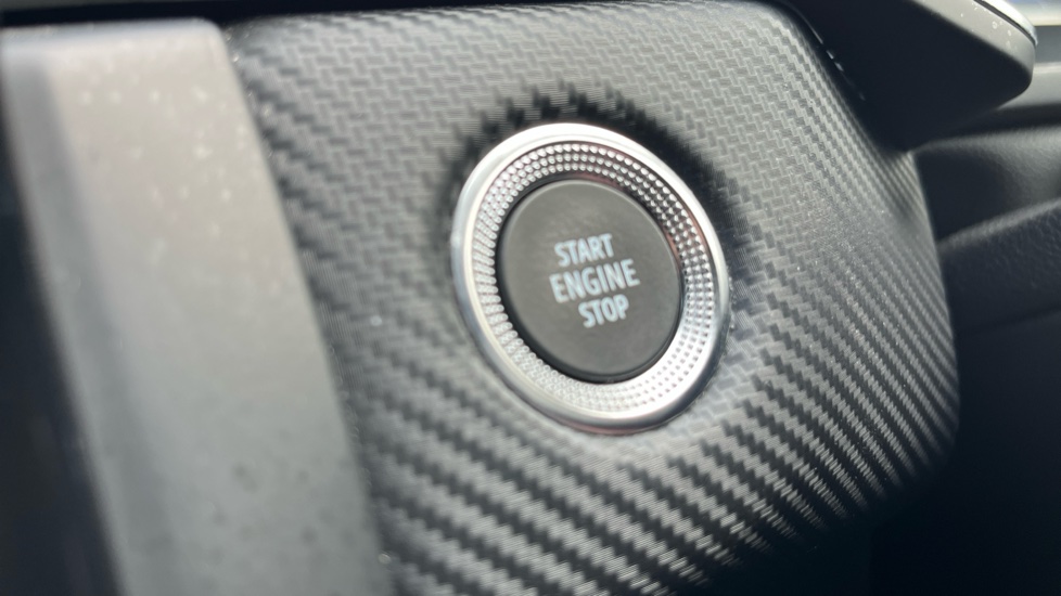 Renault Captur 1.6 E-TECH Hybrid 145 R.S. Line 5dr Auto Hybrid Hatchback - Image 33
