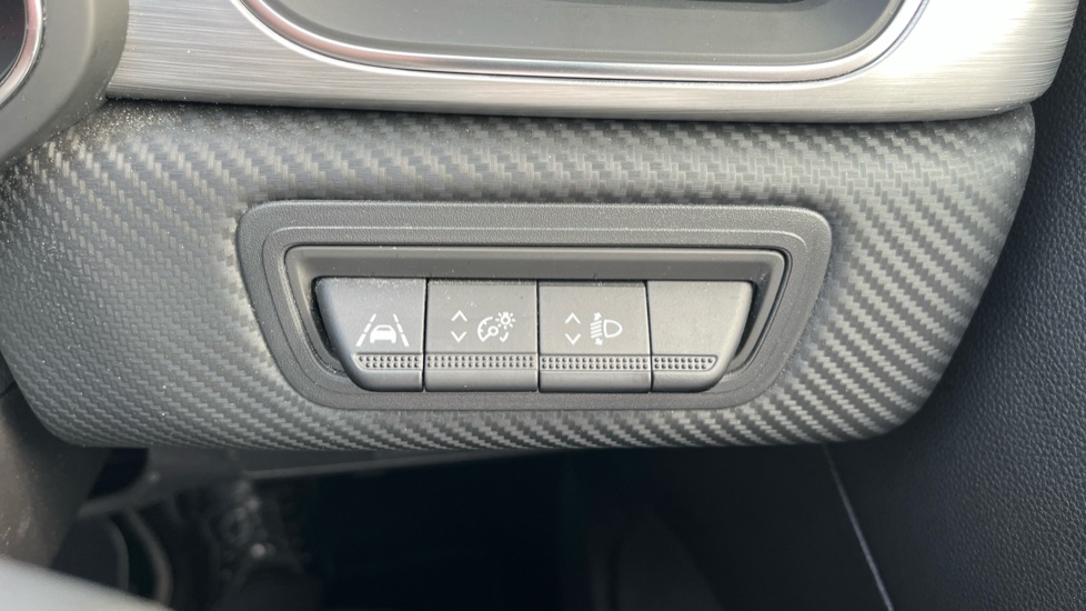 Renault Captur 1.6 E-TECH Hybrid 145 R.S. Line 5dr Auto Hybrid Hatchback - Image 34