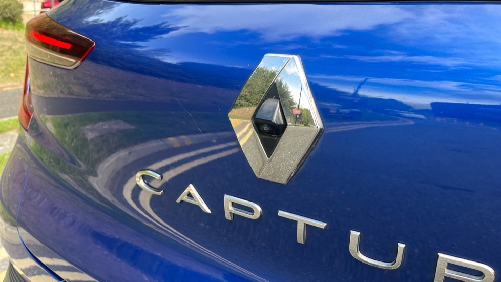 Renault Captur 1.6 E-TECH Hybrid 145 R.S. Line 5dr Auto Hybrid Hatchback - Image 40