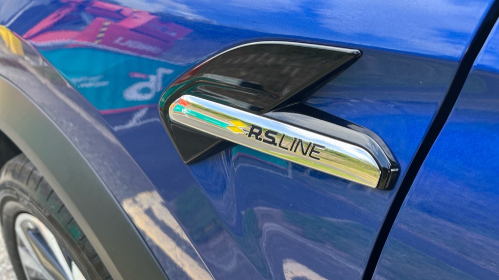 Renault Captur 1.6 E-TECH Hybrid 145 R.S. Line 5dr Auto Hybrid Hatchback - Image 45