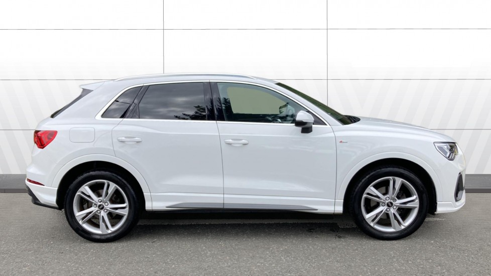 Audi Q3 35 TFSI S Line 5dr Petrol Estate - Image 5