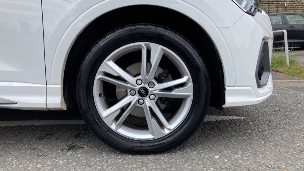 Audi Q3 35 TFSI S Line 5dr Petrol Estate - Image 7
