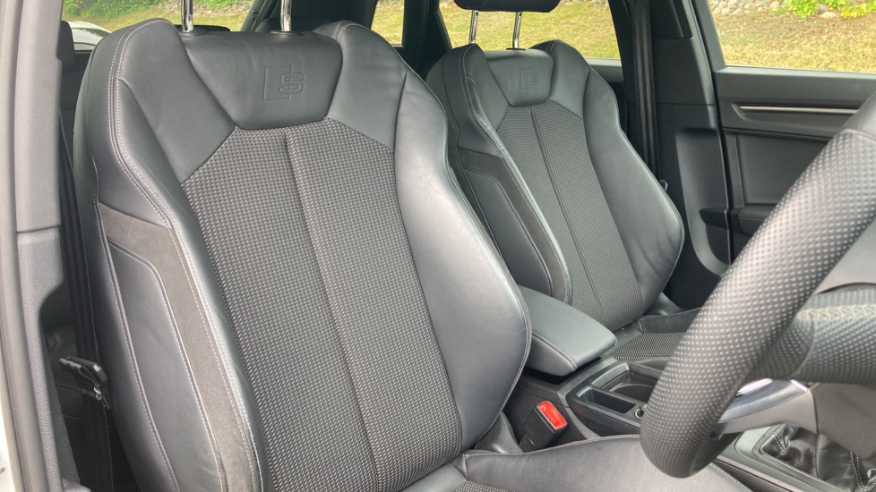 Audi Q3 35 TFSI S Line 5dr Petrol Estate - Image 25